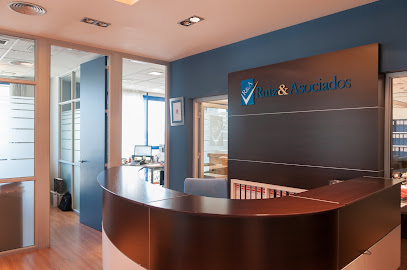 Ruiz & Asociados, Sevilla